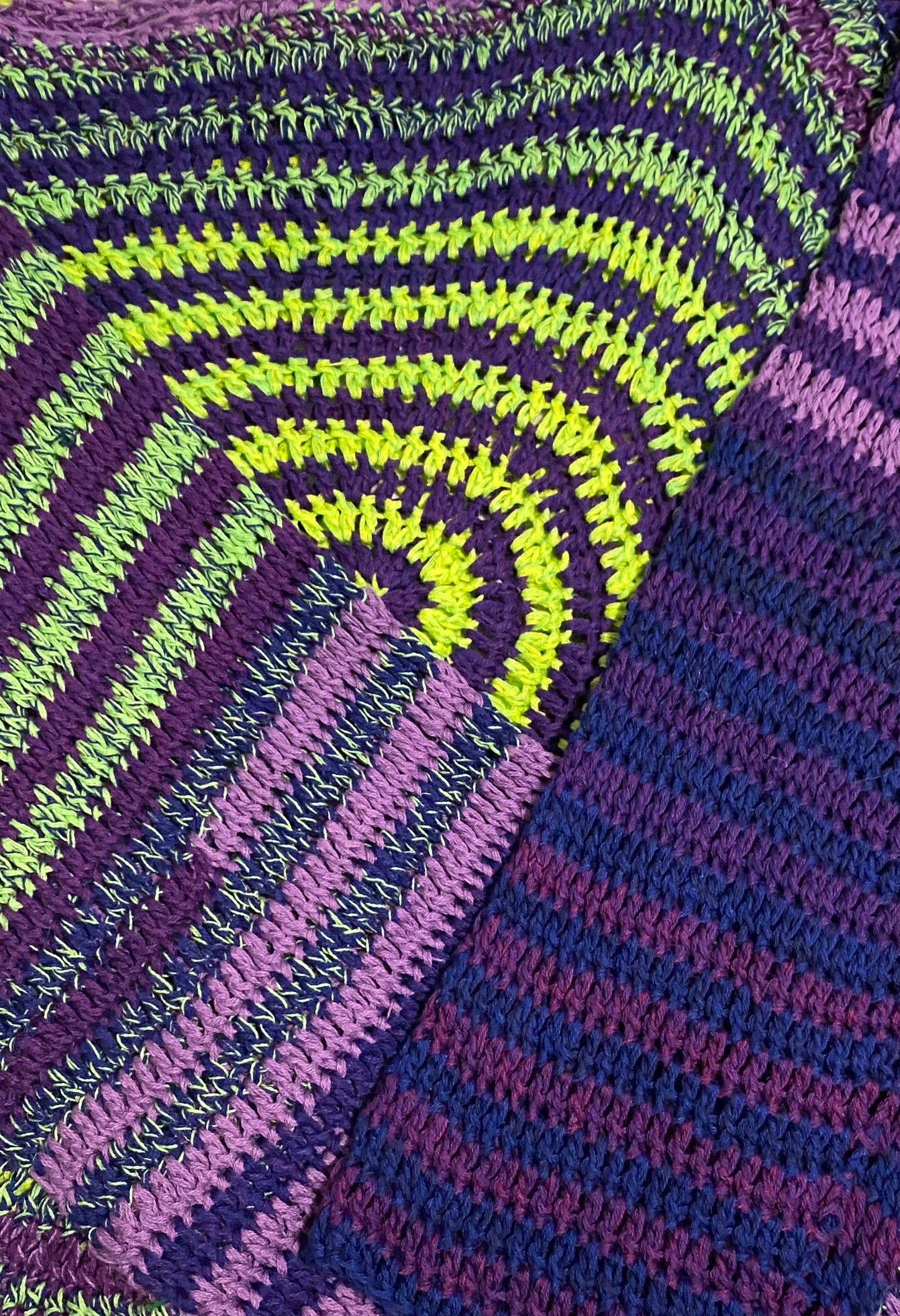 I’m Spiralling Crochet Crop